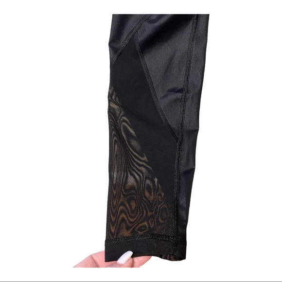 Sweaty Betty Luxe Wet Look Leggings (XS) - Picture 5 of 14